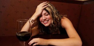 sai-lam-khi-con-gai-say-ruou-bia