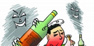 uong-ruou-con-dao-hai-luoi