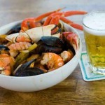 an-hai-san-khi-uong-bia